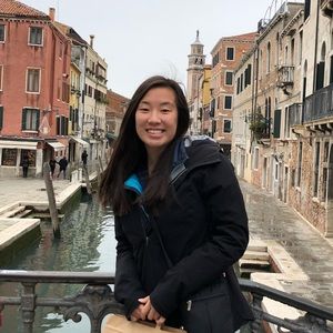 Meet your Posher, Lily